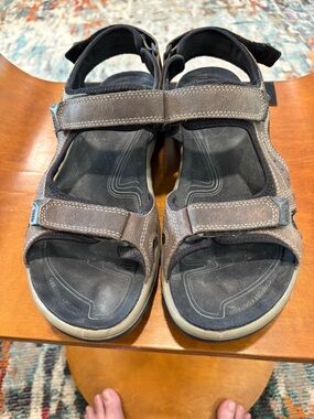 Ecco Brown and Black Leather Adjustable Strappy Sandals